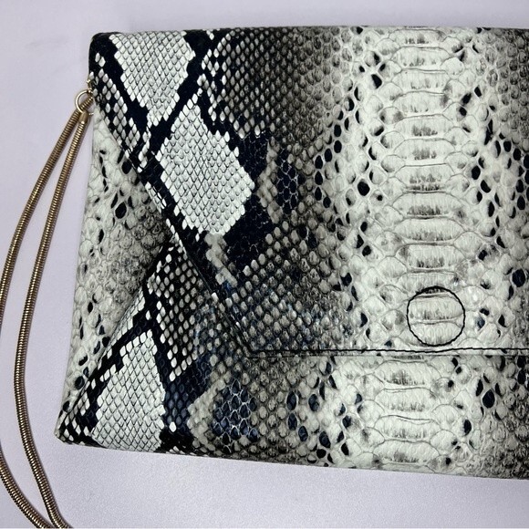 NWOT Witchery Faux Leather Snakeskin Envelope Chain Crossbody Bag - Picture 2 of 9